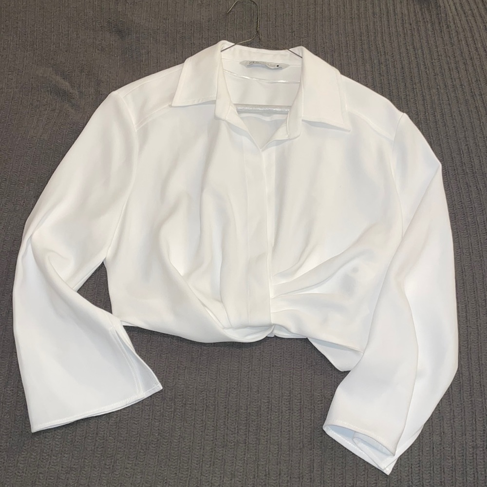 Cropped collars Women’s bell long sleeve shirt